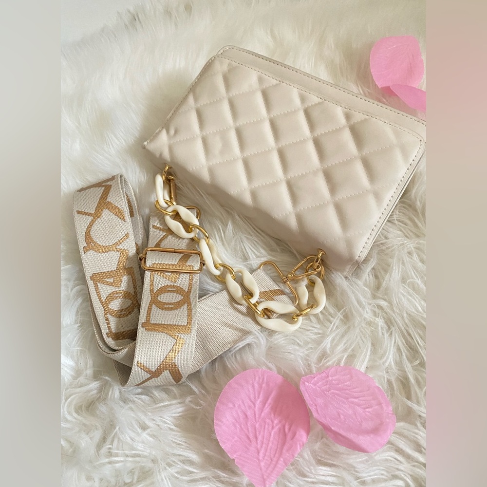 Cream Quilted Style Purse